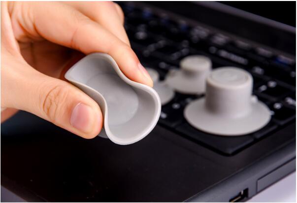 Non-slip laptop stand